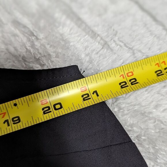 NWT Torrid Mock Neck Beaded Front Women's Tunic Tank - Picture 15 of 16